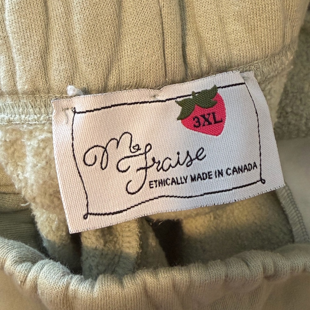 M. Fraise Go To Cinchable Sweatpants in Sage Green - Mia Maples - Picture 5 of 15